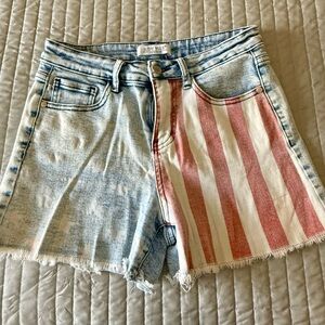 Judy Blue Light Acid-Wash Denim Shorts with Red-White Stripe Panel